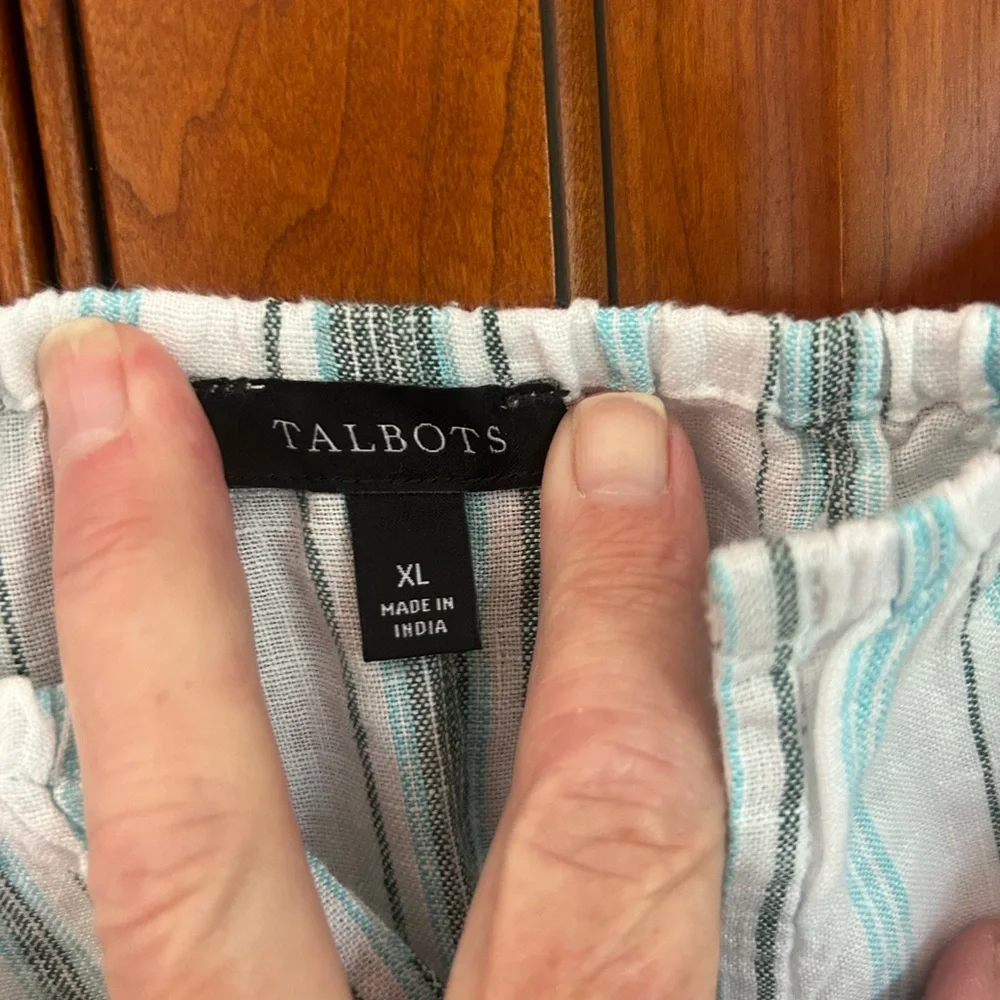 Talbots Linen Blue, Black and White Relaxed Pop over Blouse - Picture 3 of 5